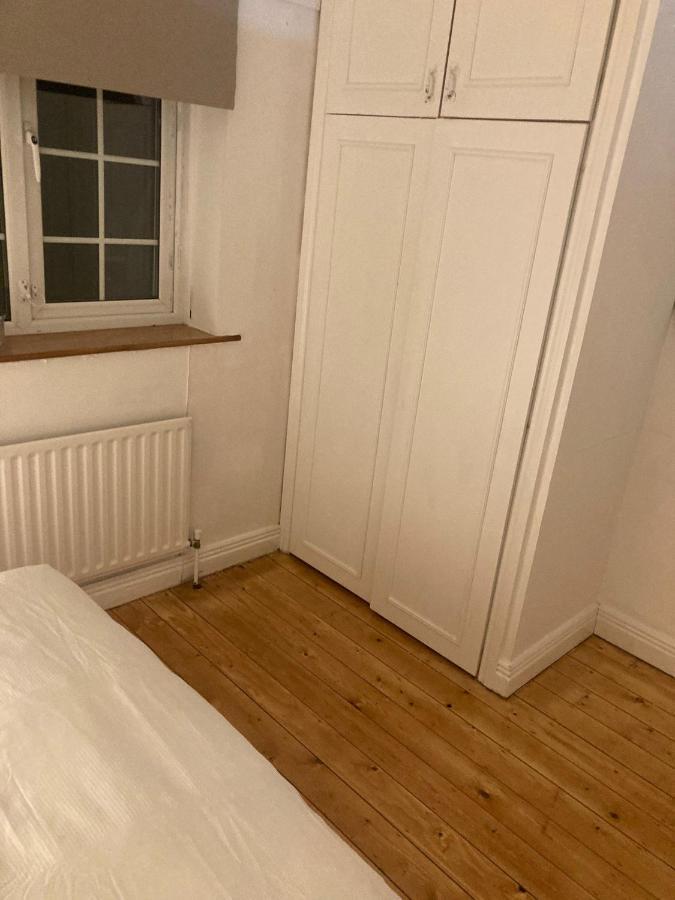 Vila Entire Terraced Two Story Redbrick House With Parking In Secluded Cul De Sac Dublin Exteriér fotografie